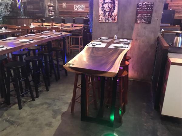 深圳梨渦淺笑Live音樂現(xiàn)場餐廳家具